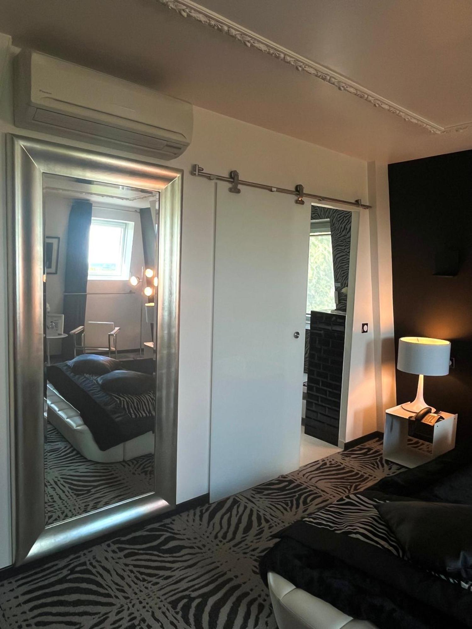 Art Hotel Rochecorbon Exteriör bild