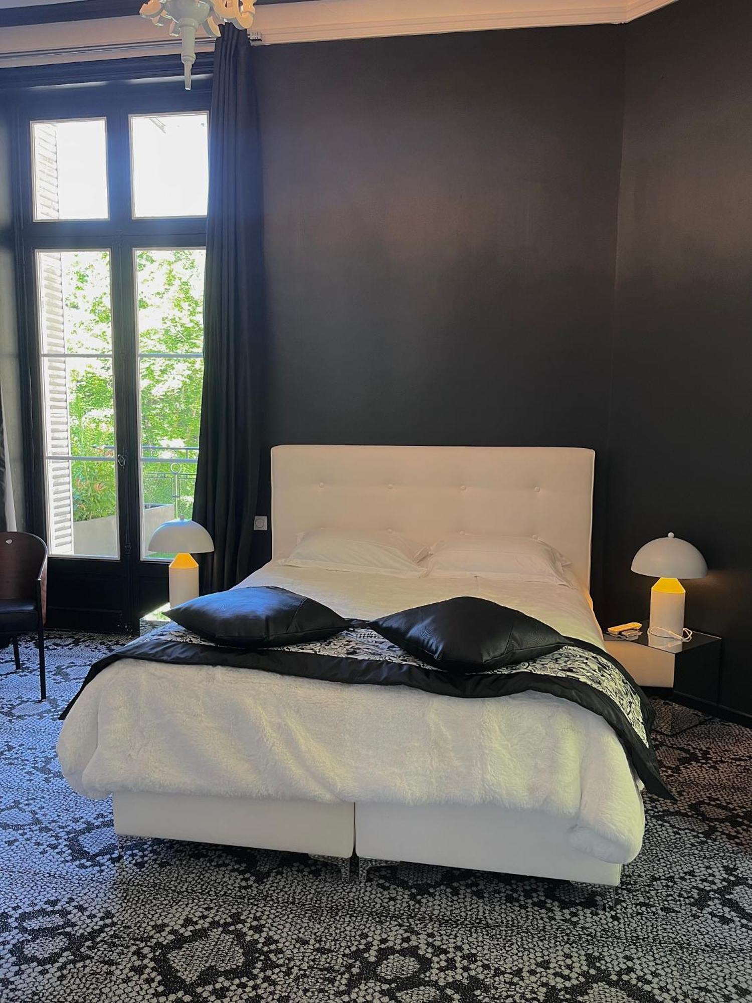 Art Hotel Rochecorbon Exteriör bild