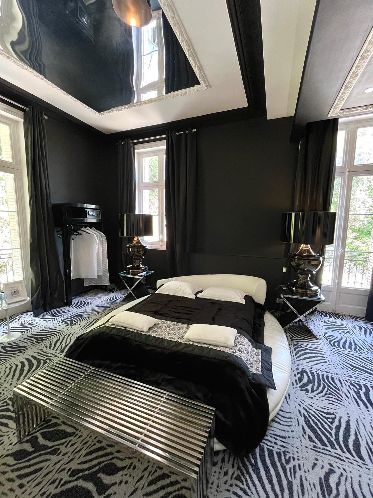 Art Hotel Rochecorbon Exteriör bild