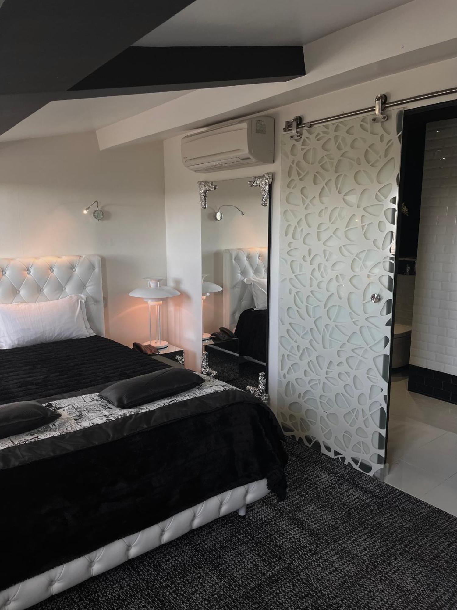 Art Hotel Rochecorbon Exteriör bild